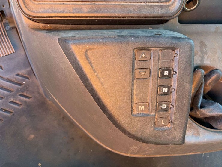 2017-international-prostar-image-14