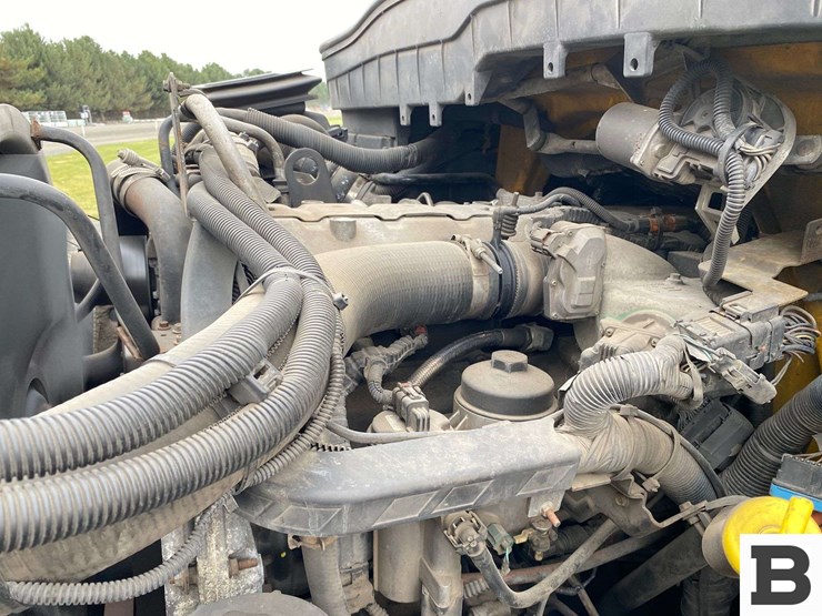 2012-international-durastar-4300-image-33