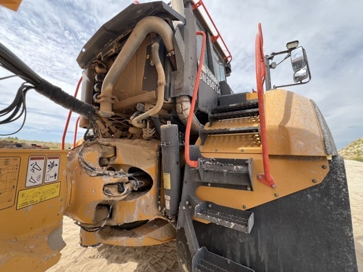 2021-volvo-a60h-image-24