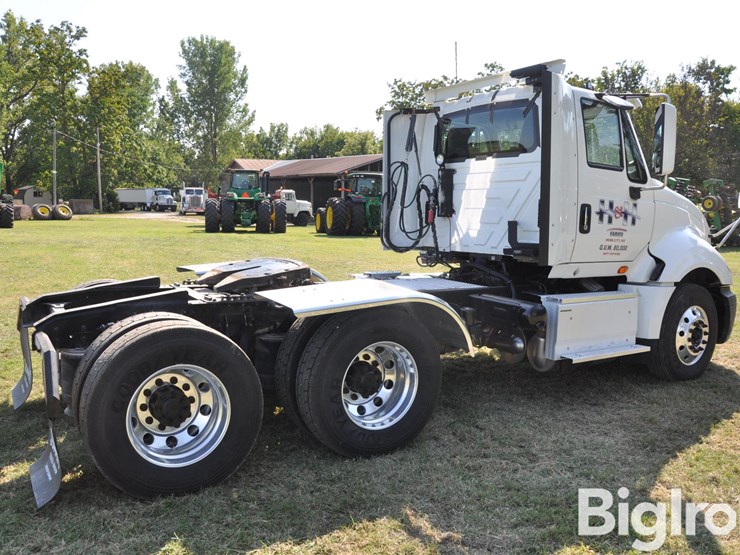 2016-international-prostar-image-5