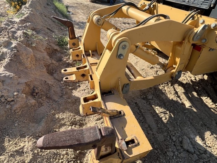 2011-deere-772gp-image-26