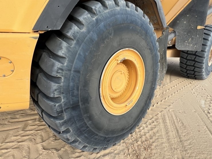 2020-volvo-a60h-image-9