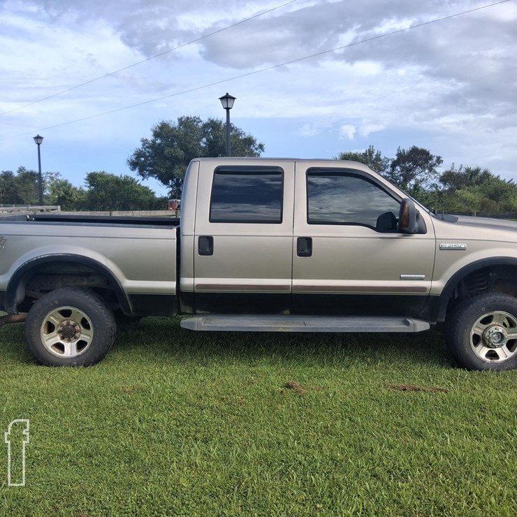 2007 FORD F250 LARIAT