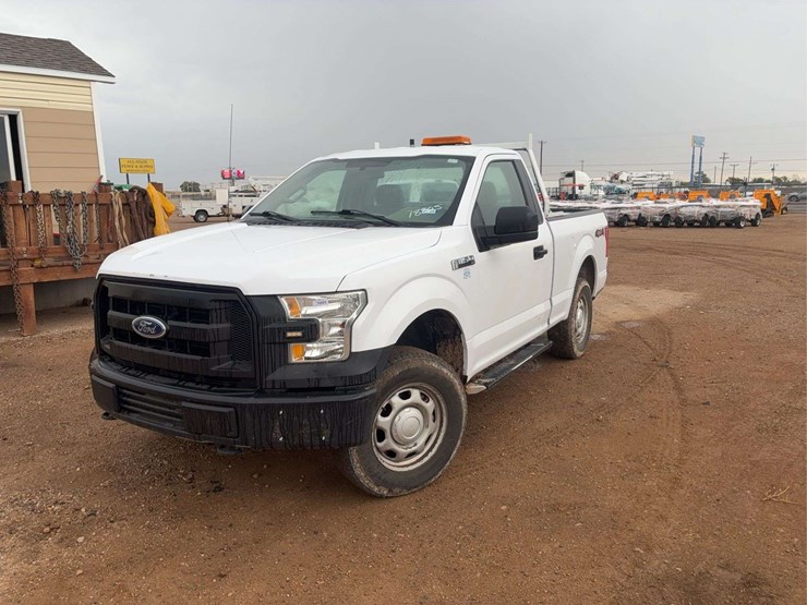 2016-ford-f150-xl-image-1