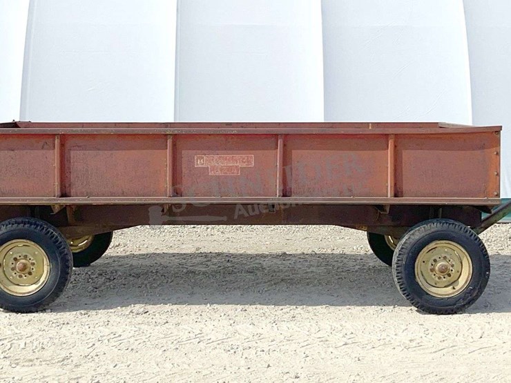 john-deere-1064-image-3