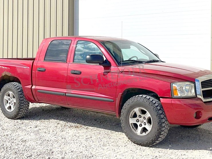 2006-dodge-dakota-image-1