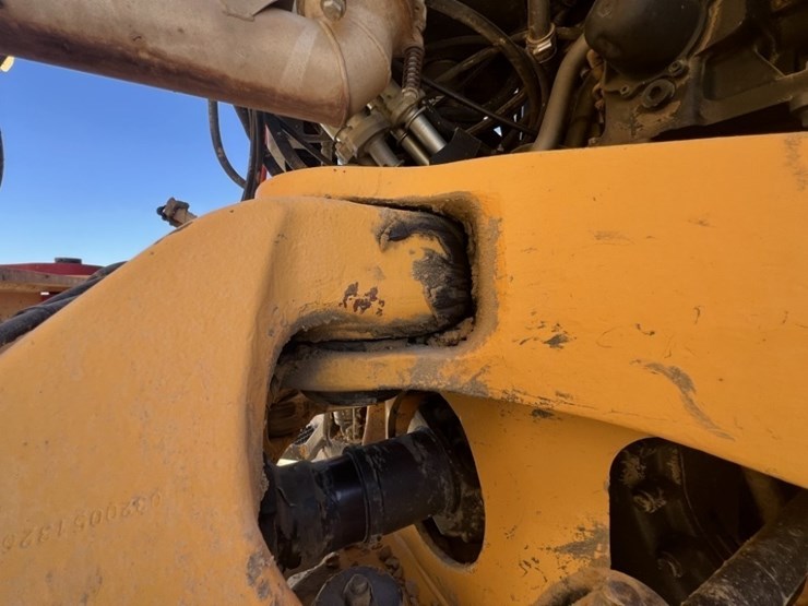 2021-volvo-a60h-image-36