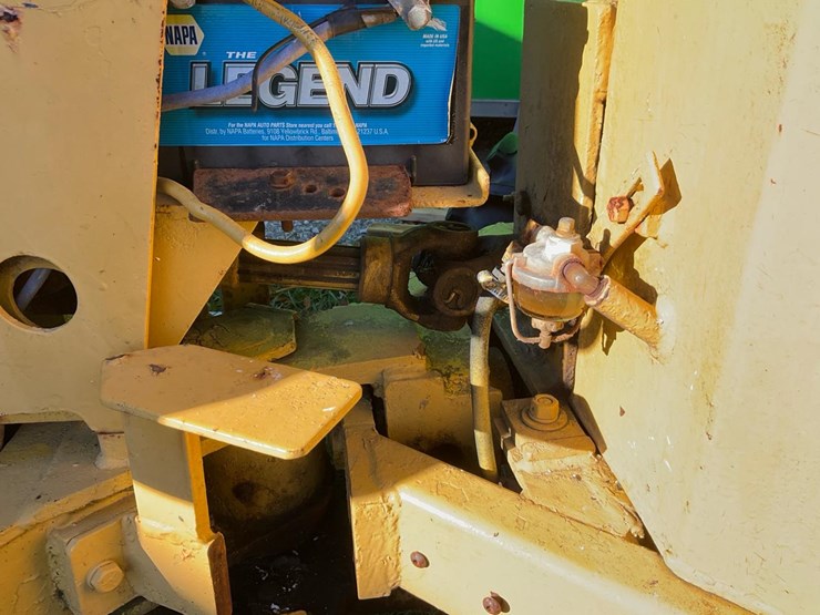 #1365-•-vermeer-m-460-ride-on-trencher-image-20