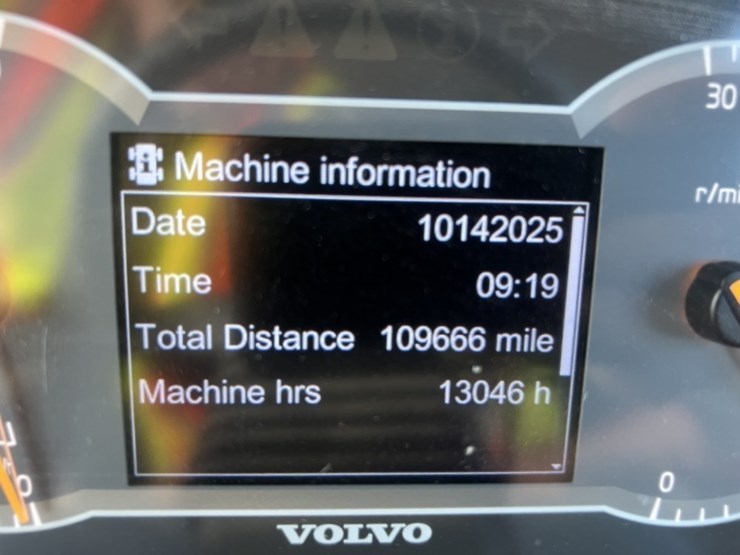 2020-volvo-a60h-image-46