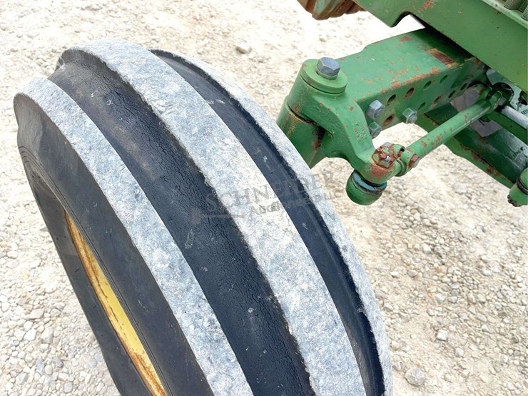 john-deere-2840-image-30