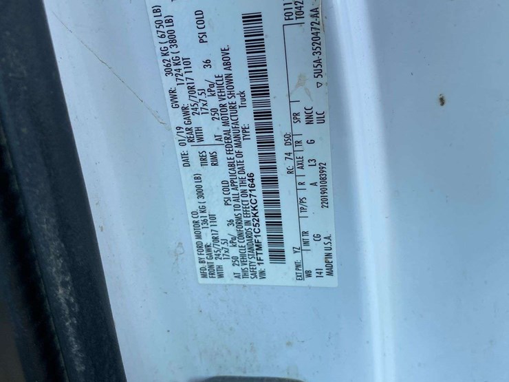 2019-ford-f150-image-31