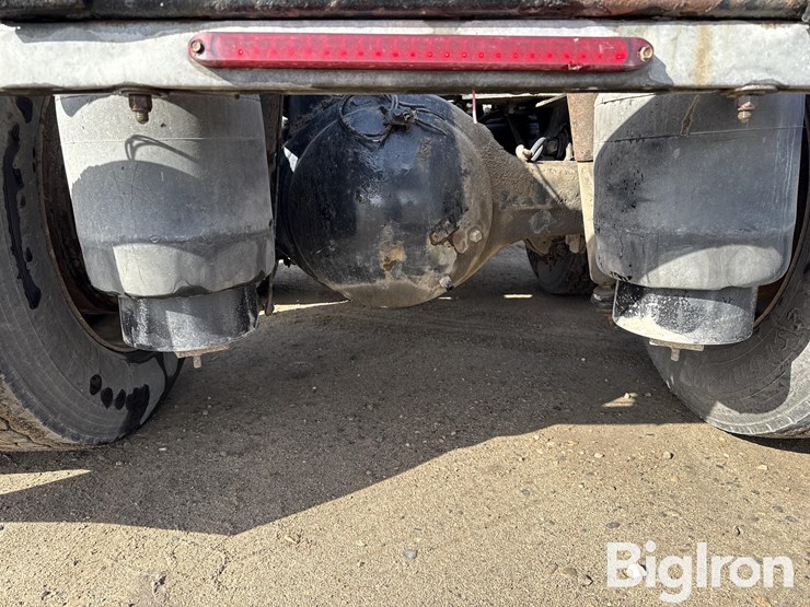 2005-peterbilt-378-image-19