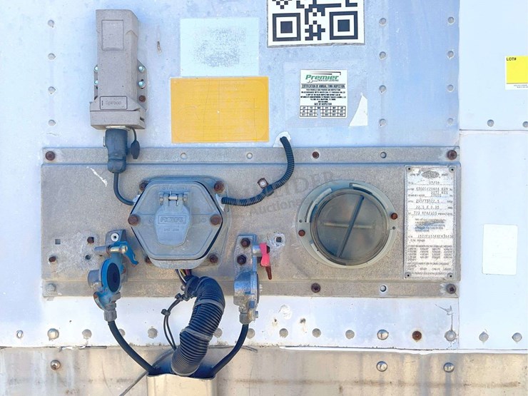 1999-strick-trailer-image-46