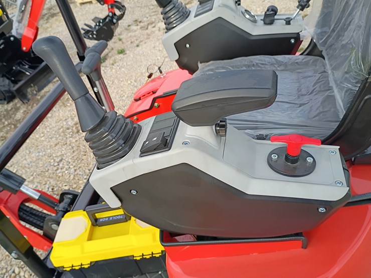 #l57-007-•-2025-tpm-16-mini-excavator-(gasoline)-image-15