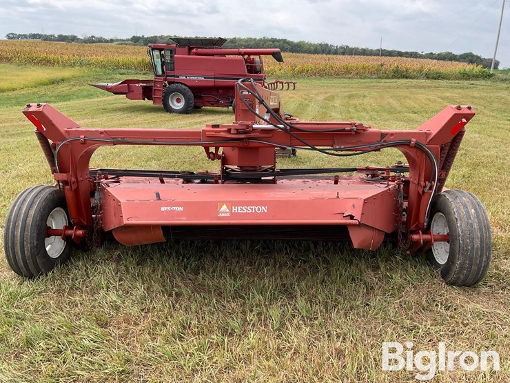 hesston-1340-image-6