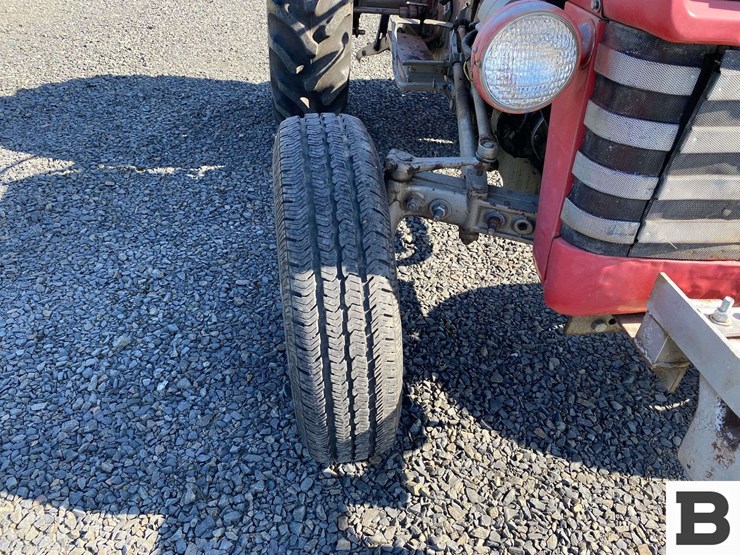 1971-massey-ferguson-135-image-10