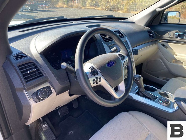 2013-ford-explorer-image-22