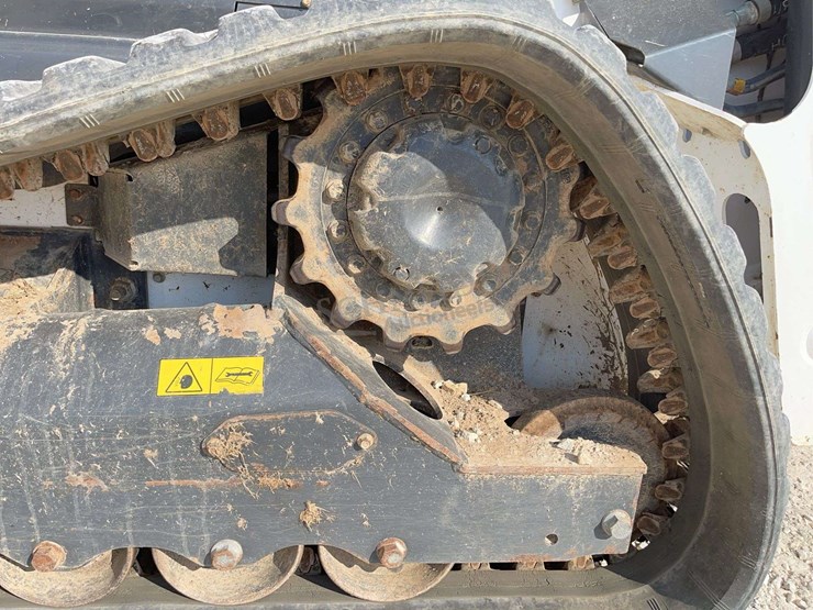 2022-bobcat-t66-image-41