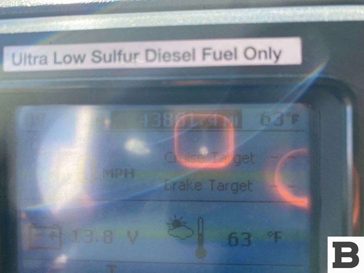 2017-mack-granite-gu713-image-83