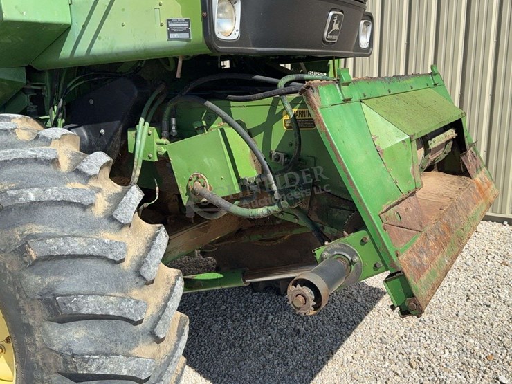 john-deere-4425-image-11