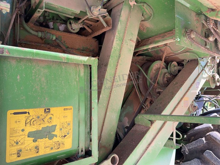 john-deere-4425-image-35