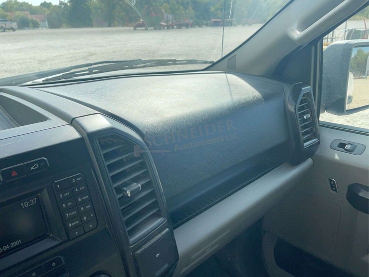 2017-ford-f150-image-46