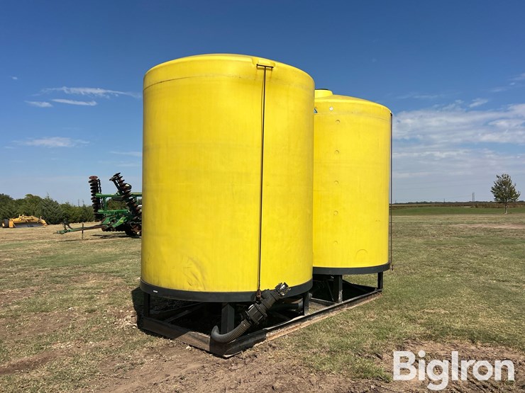 3000-gal-poly-liquid-tanks-image-3