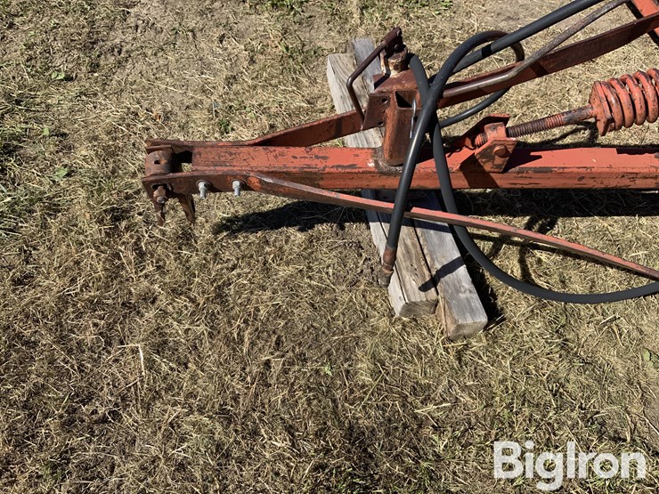 international-315-image-9