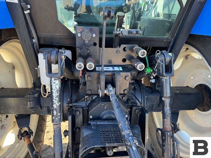 2010-new-holland-t5060-image-24