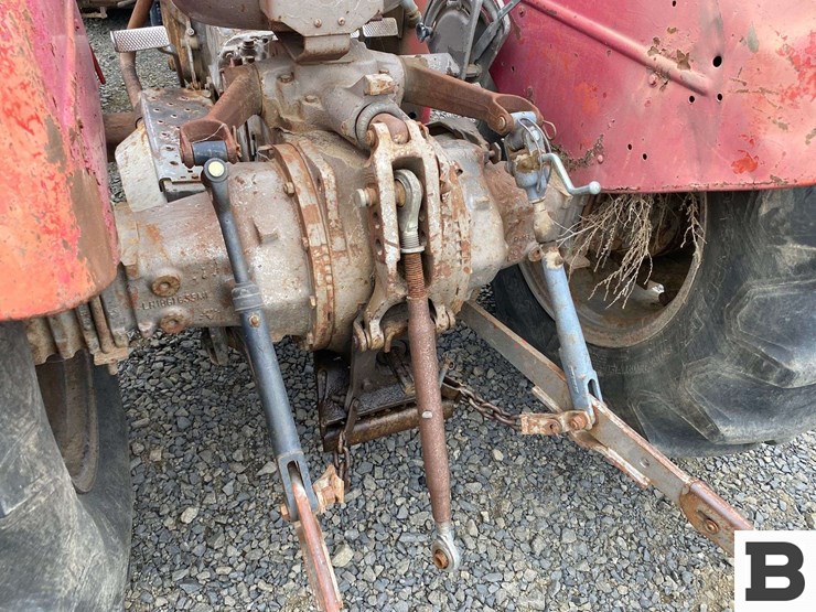 1976-massey-ferguson-245-image-23