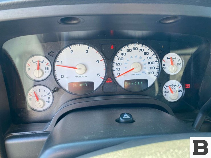 2004-dodge-ram-3500-image-34