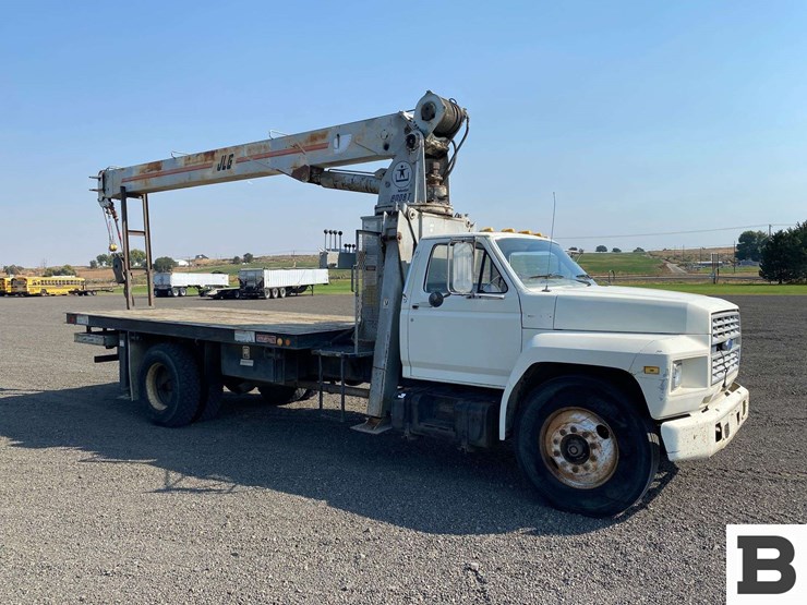 1985-ford-f800-image-6