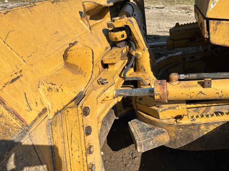 2006-caterpillar-517-image-13