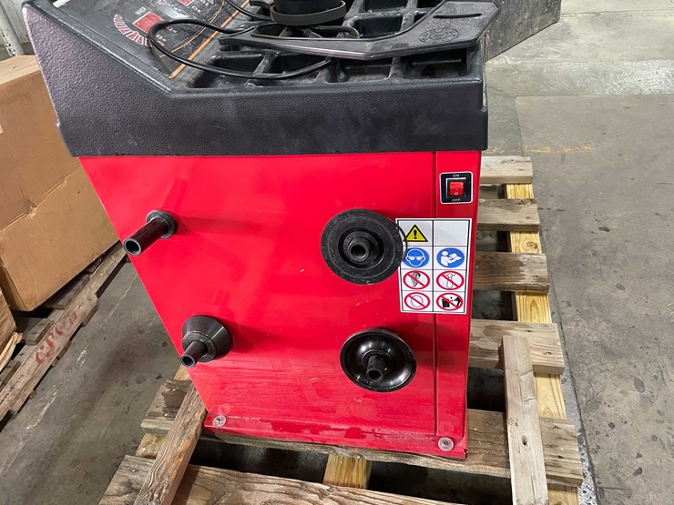 #8524-•-tire-changer-(e)-image-15