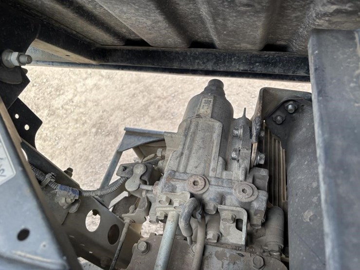 2019-kubota-rtvx1140-image-31