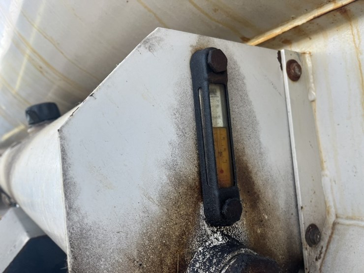 2011-international-7600-image-67