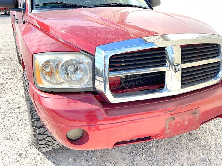 2006-dodge-dakota-image-9