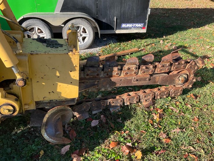 #1365-•-vermeer-m-460-ride-on-trencher-image-26