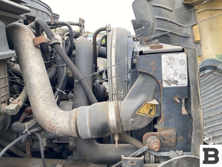 2012-international-durastar-4300-image-34