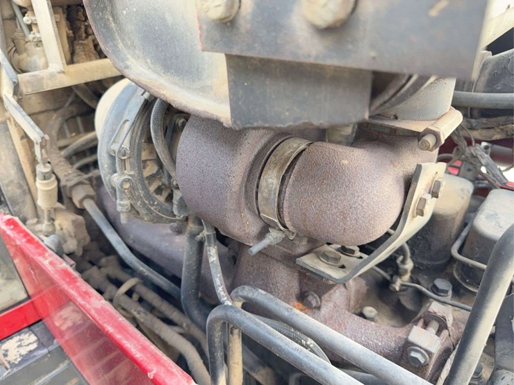 case-ih-5140-image-71