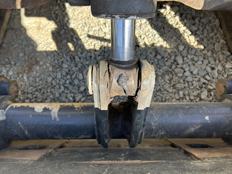 bobcat-t200-image-16