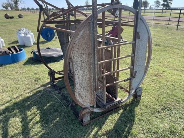 filson-calf-table-image-3