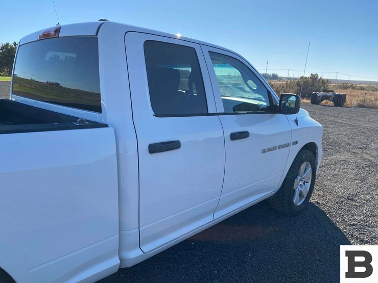 2012-ram-1500-pickup-image-22