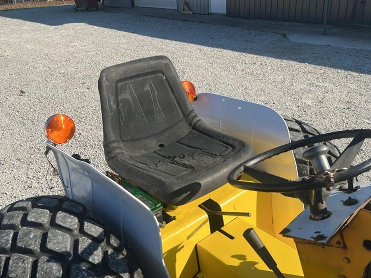 #2403-•-cub-cadet-l185-tractor-image-11