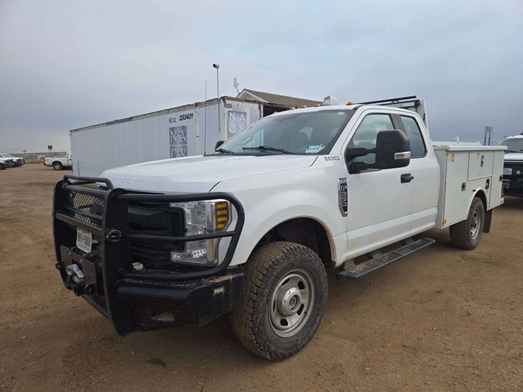 2019-ford-f350-image-1