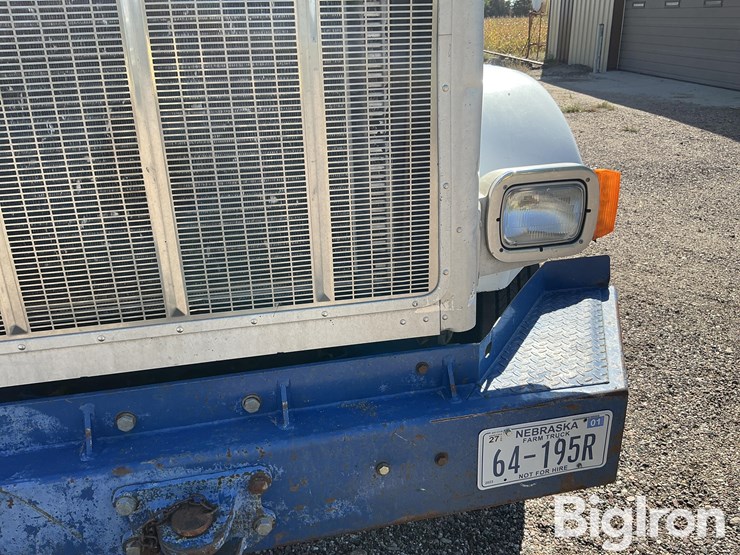 2001-peterbilt-378-image-18
