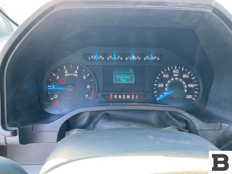 2015-ford-f150-image-32