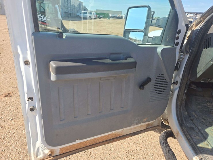 2012-ford-f250-image-16