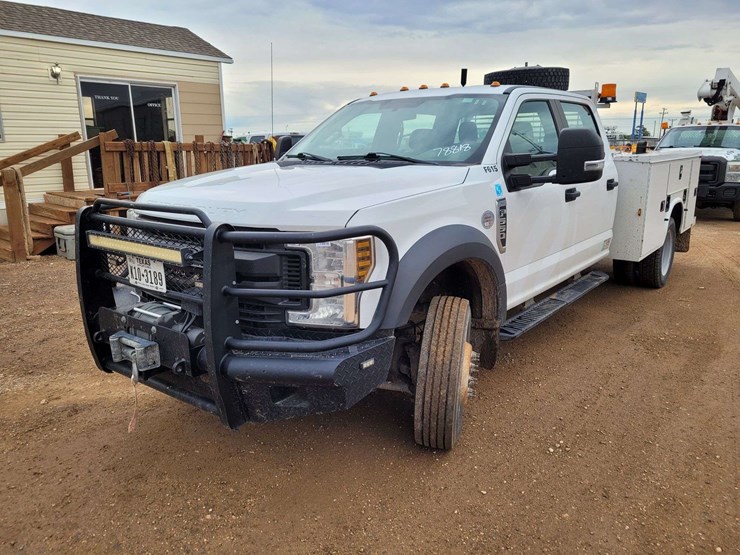2019-ford-f550-image-1