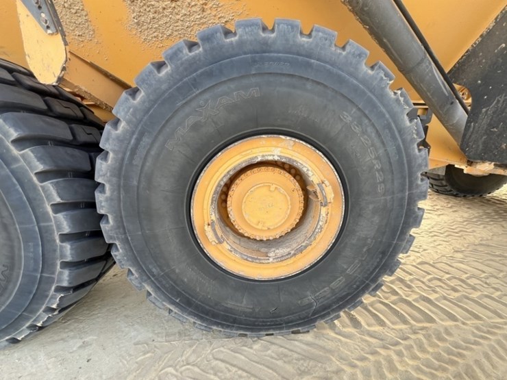 2020-volvo-a60h-image-25